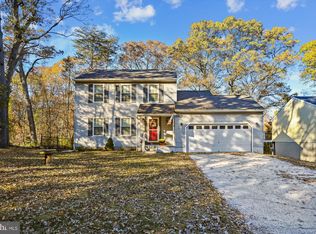 706 Sycamore Leaf Rd, Severn, MD 21144