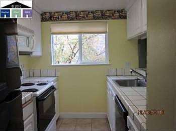 5th image of 25112 Vista Greens Ct
