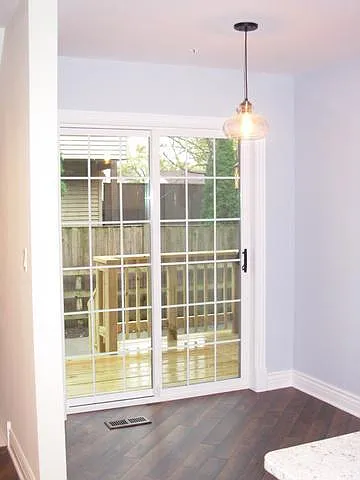 8128 N Chester Ave — Photo 7