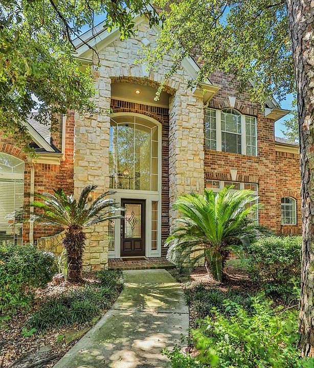 1st image of 16319 Destrehan Dr