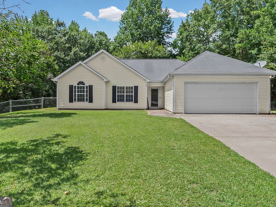 1st image of 120 Hemlock Dr