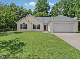 120 Hemlock Dr, Newnan, GA 30263