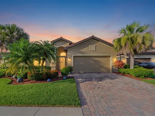 3652 Treasure Cove Cir, Naples, FL 34114