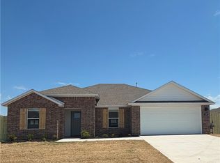 200 Ratliff Ave, Pea Ridge, AR 72751