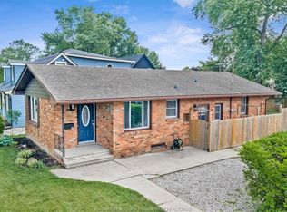 305 Edgewater Blvd, Tecumseh, ON N8N 2G9