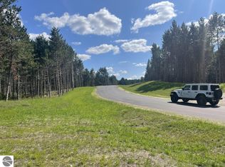 Dockery Rd NW Unit 20, Williamsburg, MI 49690