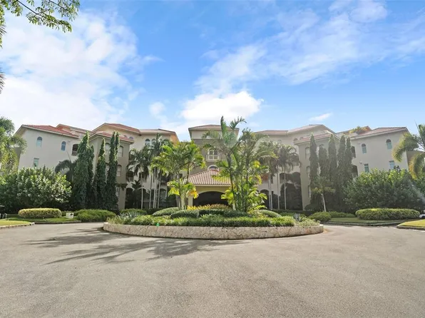 500 Plantation Dr #2104, Dorado, PR 00646