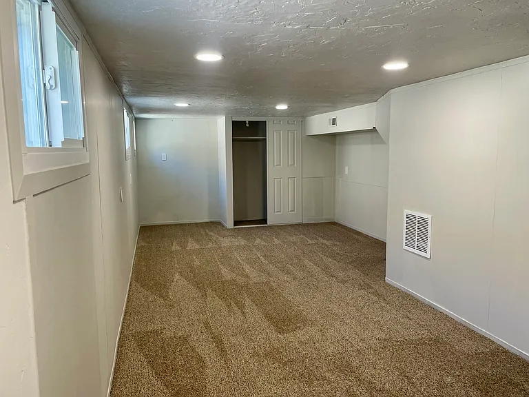 2124 S Blair St #A — Photo 20