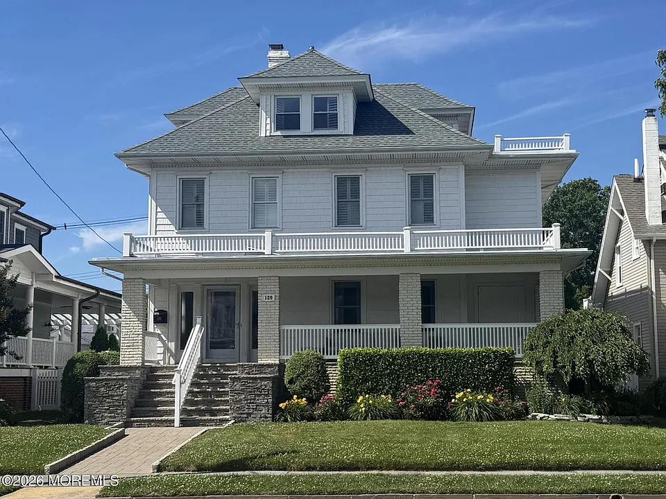 120 Garfield Ave