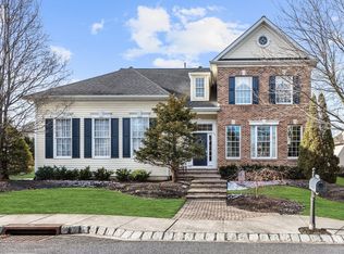 35 Paddock Ln, Cinnaminson, NJ 08077