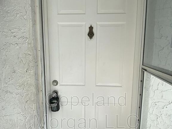 5th image of 124 N Jefferson Ave APT 4