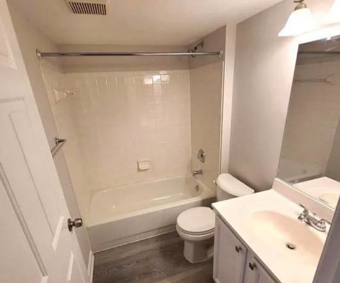 Michael Robert Dr — Photo 3