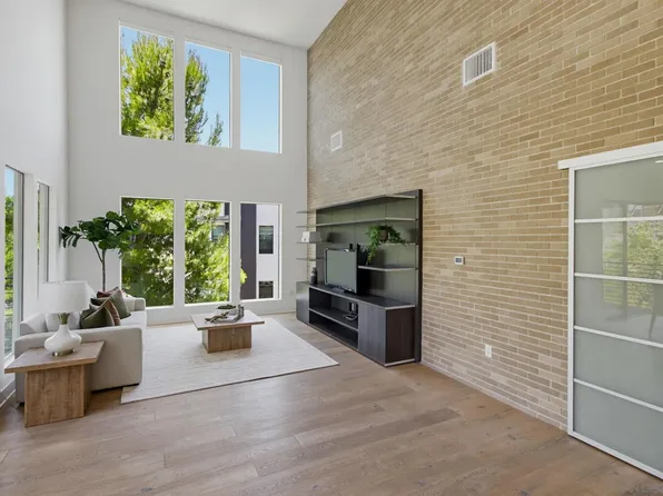 8442 Distinctive Dr, San Diego, CA 92108