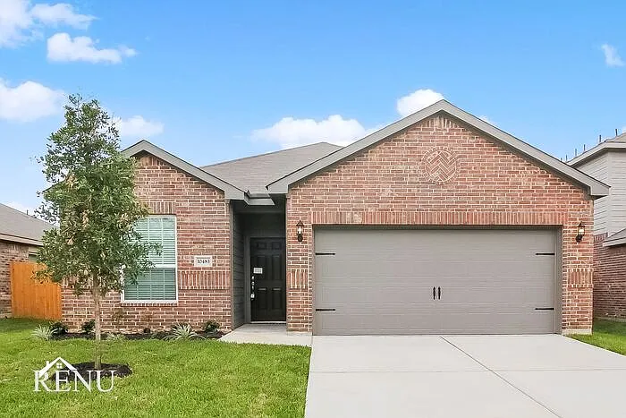 3 bed, 2.0 bath, 1570 sqft, $1,759 — Photo 1