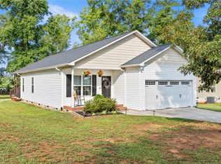 104 Tillotson Rd, Anderson, SC 29621