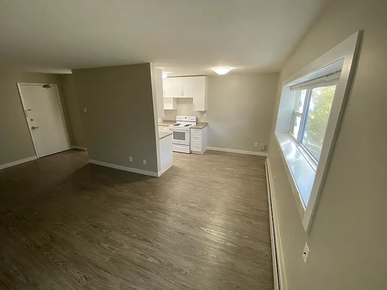 510 Burnell St #104 — Photo 9