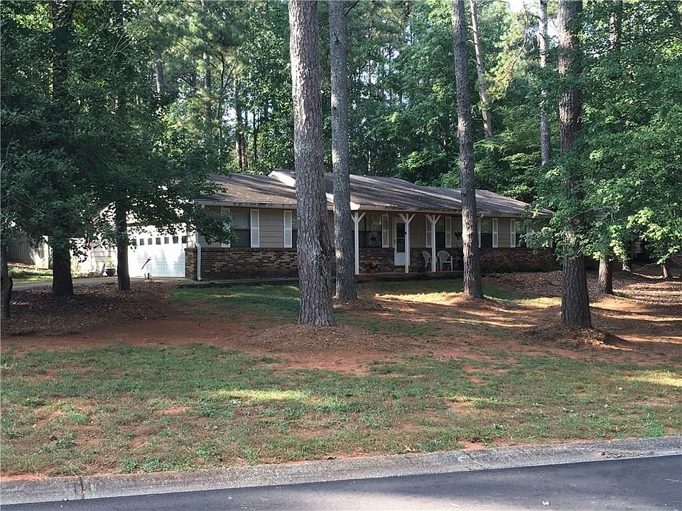 1st image of 1585 Ember Cir
