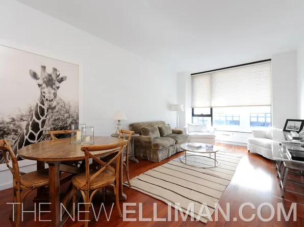 255 Hudson Street image 1 of 11