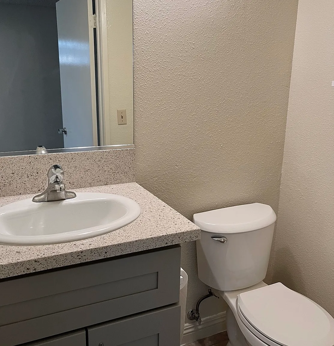 2 bed, 1.5 bath, 1100 sqft, $2,725 — Photo 4