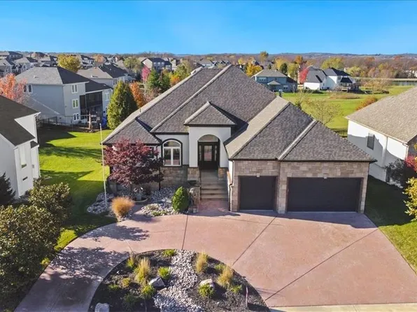 12880 N Apple Blossom Dr, Platte City, MO 64079