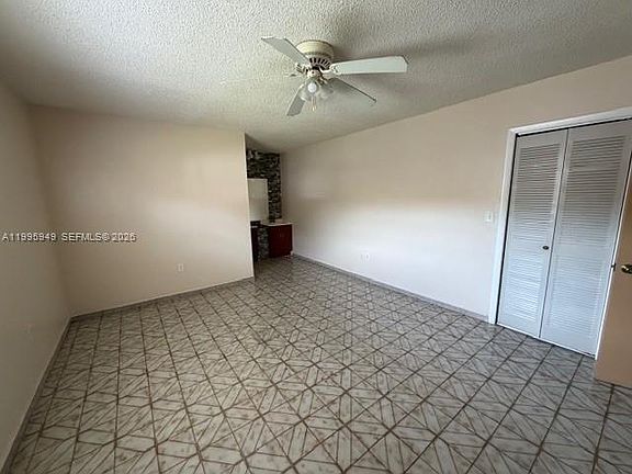 4th image of 3112 SW 17th St