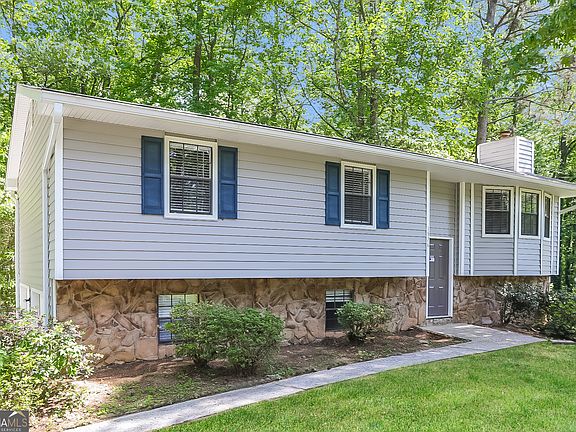 4th image of 1576 Ember Cir