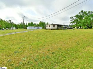 771 Currys Lake Rd, Gray Court, SC 29645