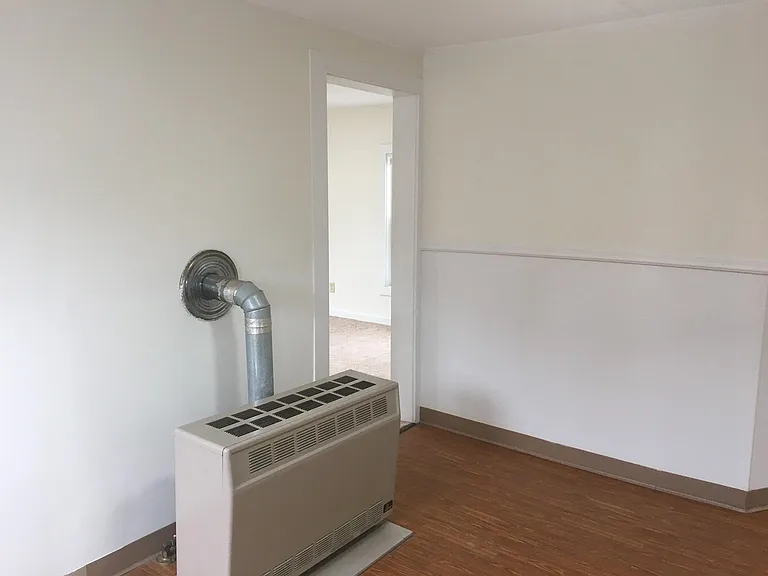 82 3rd St #2E — Photo 14