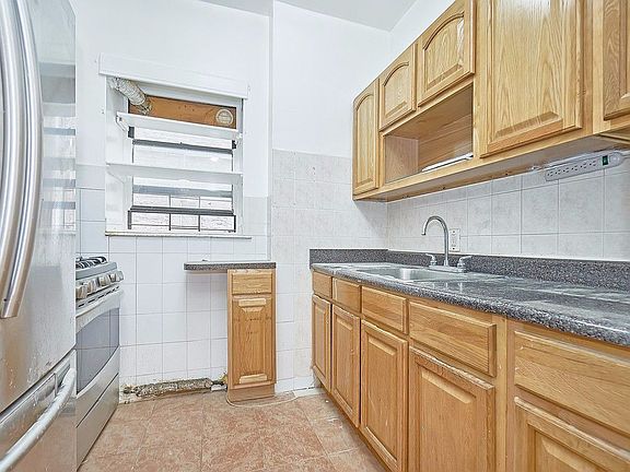 3rd image of 514 W 146th St APT 1B