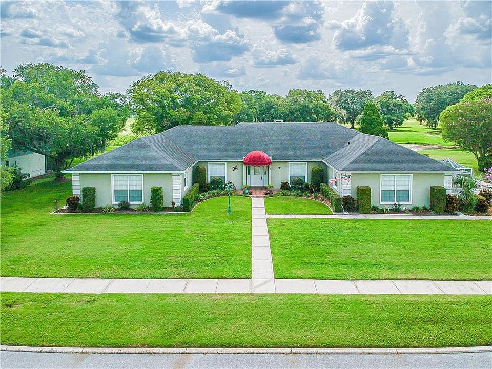 1st image of 72 Wood Hall Dr