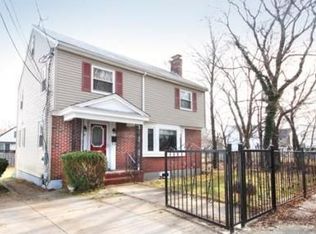 40 Sammett Ave, Roslindale, MA 02131