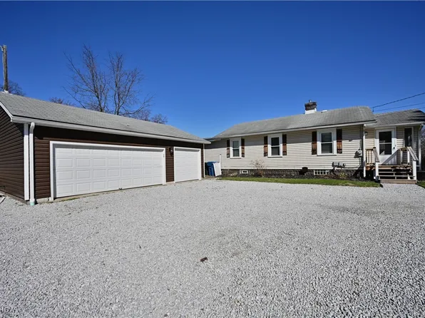 893 Tippecanoe Dr, Akron, OH 44319