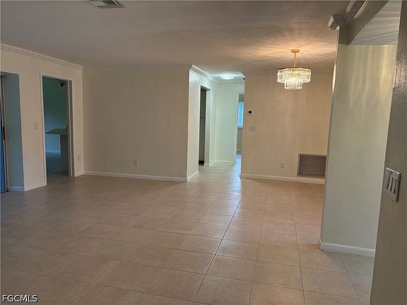 5th image of 5661 Eichen Cir E