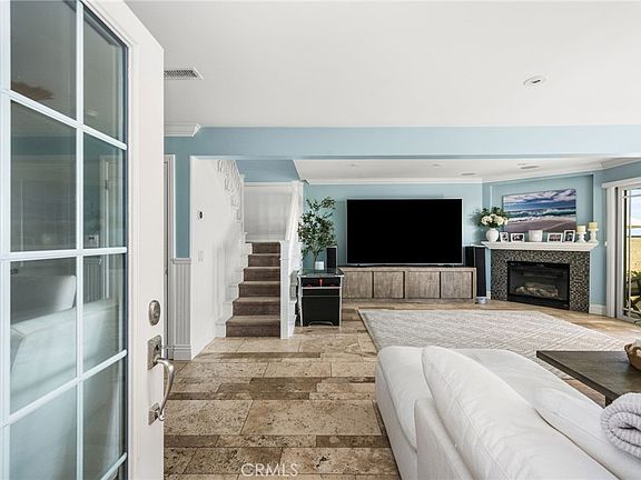 5th image of 25 Surfside Ave #A