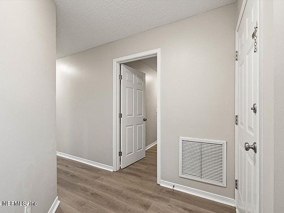5th image of 2869 LANTANA LAKES Drive E
