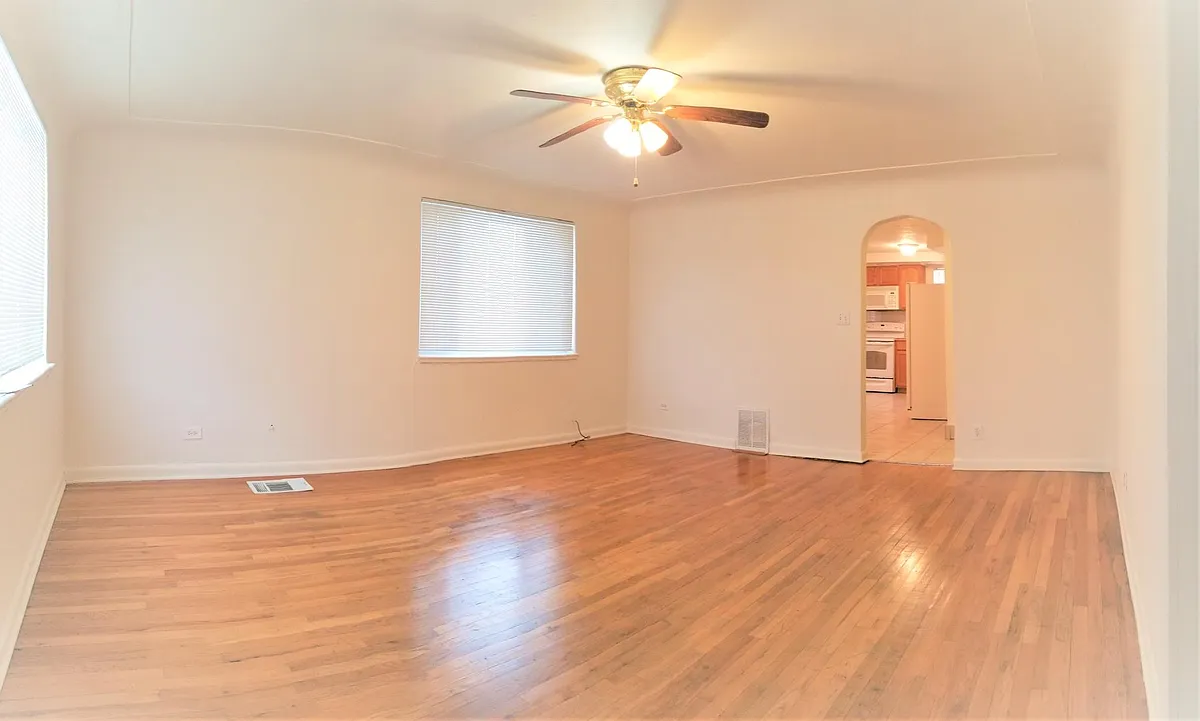Building Photo - 800 S Quitman St
