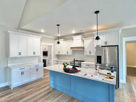 2nd image of 175 Bridlewood Dr Lot 11