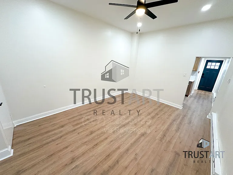 4633 Penn St #1 — Photo 6