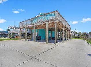 4003 Panola Dr, Galveston, TX 77554