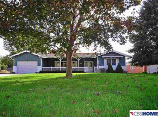 12605 Cryer Ave, Omaha, NE 68144