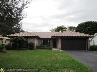 8480 NW 49th Dr, Coral Springs, FL 33067
