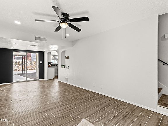 4th image of 11805 Oxcart Run St