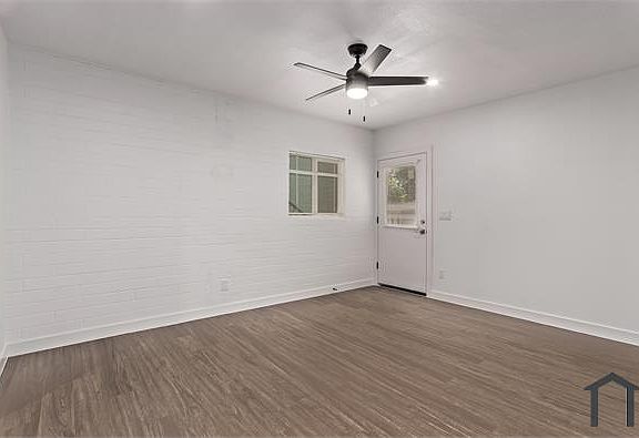5th image of 2503 E Clarendon Ave APT 13