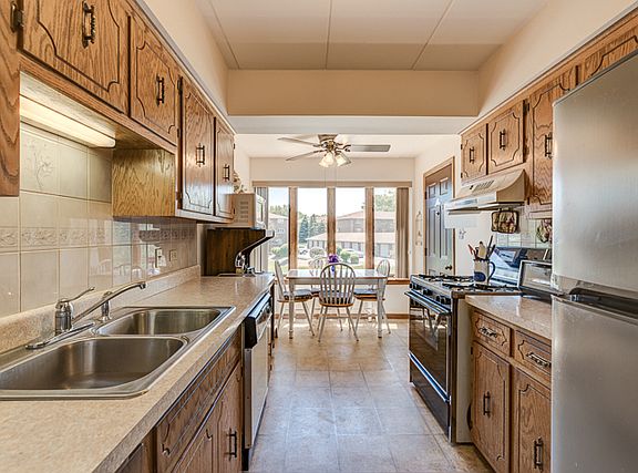 2nd image of 4948 Circle Ct #G-45