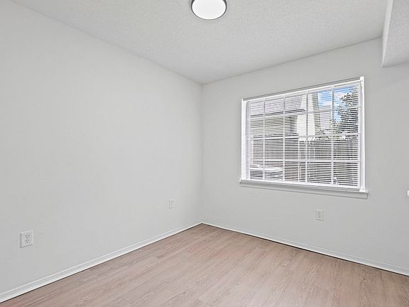 5th image of 508 Peabody Sq #508