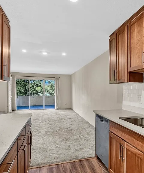 500 Mohawk Dr #409 — Photo 4