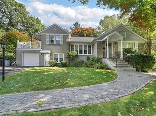 26 Nimitz Rd, Yonkers, NY 10710