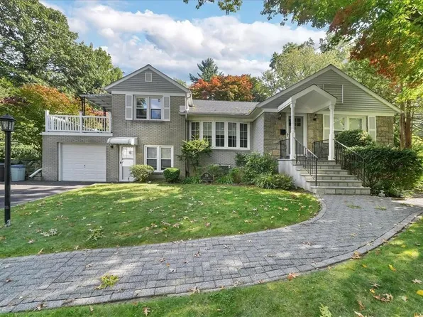 26 Nimitz Road, Yonkers, NY 10710