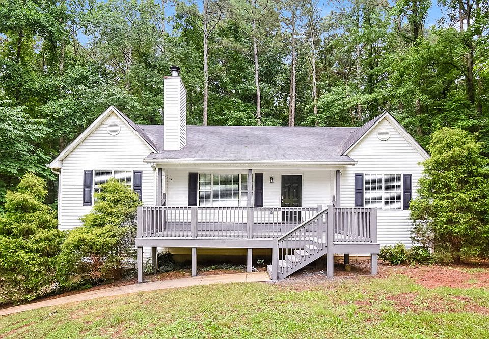 1st image of 221 Martins Ct