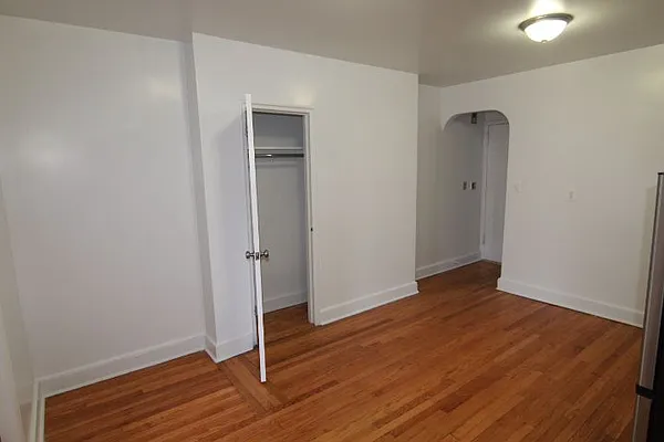 Rented by Green Home NY Realty LLC | media 7